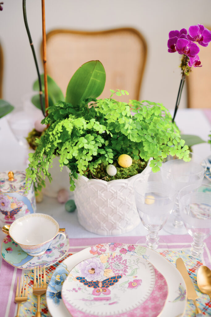Easter brunch tablescape inspiration